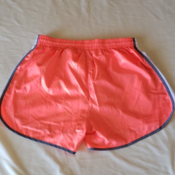 PINK VS Shimmer Running Shorts - Picture 6 of 7